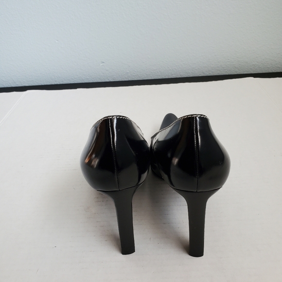 The Saddler Black Pump Heels Made in Italy Size 36.5 US Size 6 - Picture 5 of 9